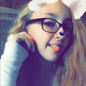 Meet your Posher, Celena